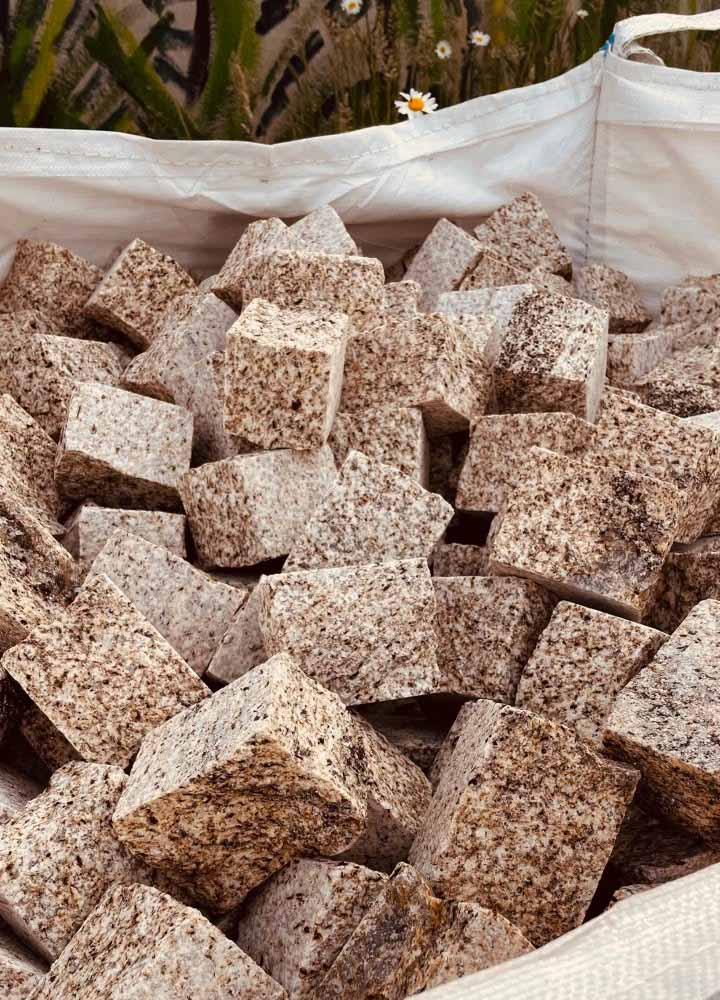 pave-granit-sol-bretagne